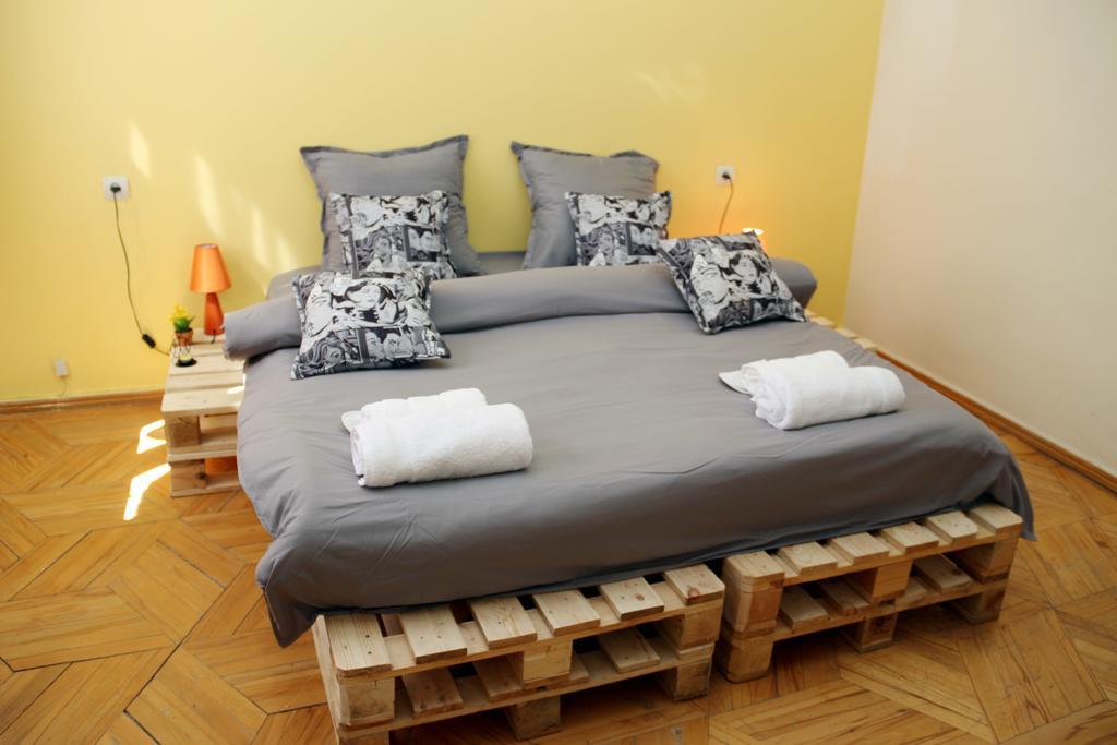 Jasmine Mini Hotel Tbilisi Eksteriør bilde